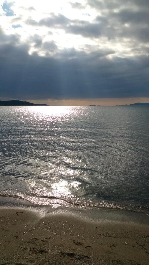 סכיניאס Seaside Glow מראה חיצוני תמונה